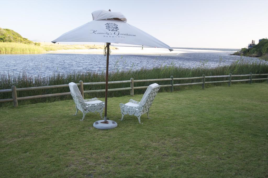Kennedys Beach Villa Hermanus Extérieur photo